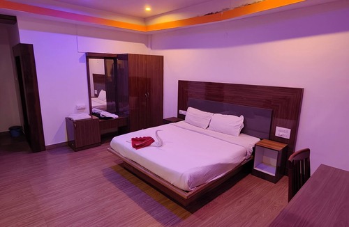 Hassan Hotel | Sagayi international resort