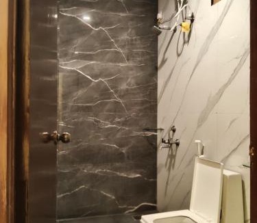 Sulerikadu Hotel | Sahab home stay