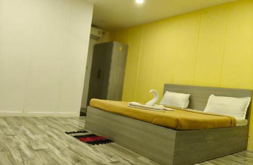 Sulerikadu Hotel | Sahab home stay