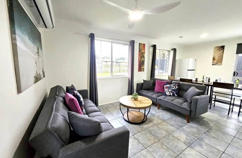 Redland Bay House | Salt & Shoreline — a street away from the ocean in Brisbane!