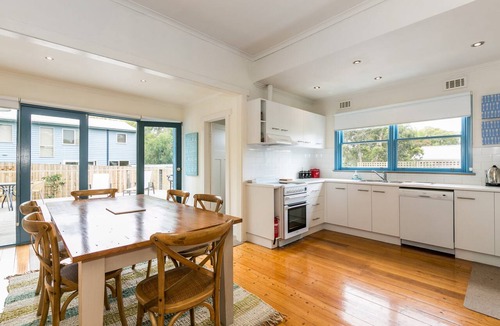Anglesea House | Sand, Surf & Sunshine