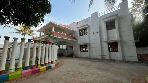 Moratandi Villa | Sangeetha Private Pool Villa