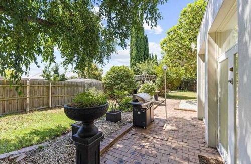 Traralgon House | Sarovar Holidays: A luxurious retreat in the heart of Traralgon