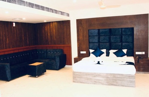 Tiruchirappalli Hotel | SAS SQUARE