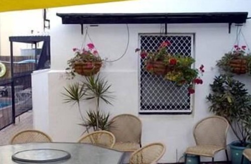 Semaphore Apartment | Seacroft Apartments | Beach, Pool & BBQ Bliss