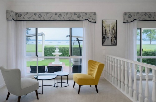 Victoria Point House | Seaside Luxury Oasis | 4 Bedrooms | Central Air Conditioning