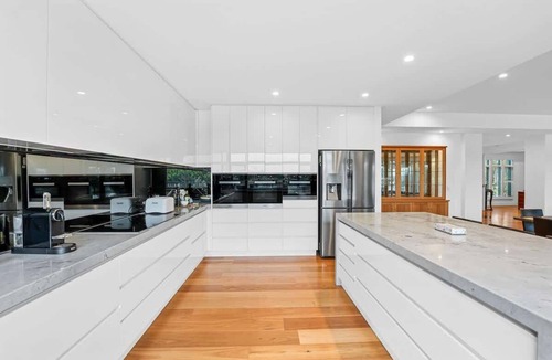 Hastings House | Serene Coastal Retreat in Hastings | 4BR + Pool