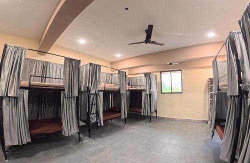 Tiruvannamalai Hostel | Sev-N Dorms AC Backpacker Hostel Near Girivalam