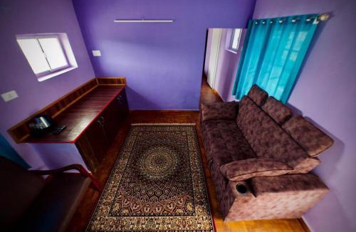 Ooty Hotel | Shabeer's Budget Stays