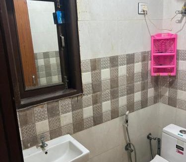 DLF Phase 3 Apartment | Shiv sakti Homes