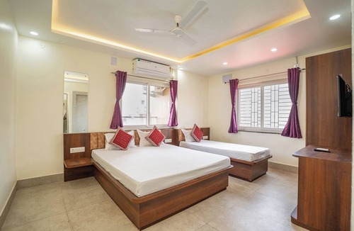 Deoghar Hotel | Shivpriya Palace