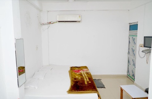 Chitrakoot Hotel | Shree Hari Bhawan