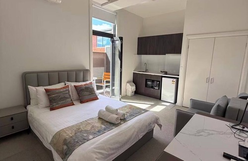 St Kilda Hotel | Sixty Two on Grey
