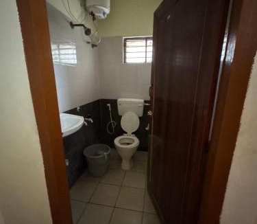 Bommasandra Hotel | SLV boarding and lodging