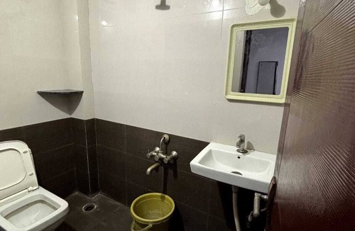Bidadi Hotel | SLV ROYAL RESIDENCY HOTEL