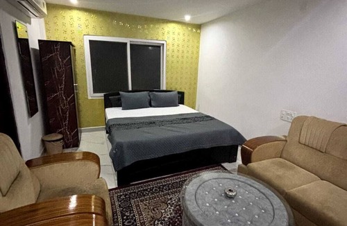Bidadi Hotel | SLV ROYAL RESIDENCY HOTEL