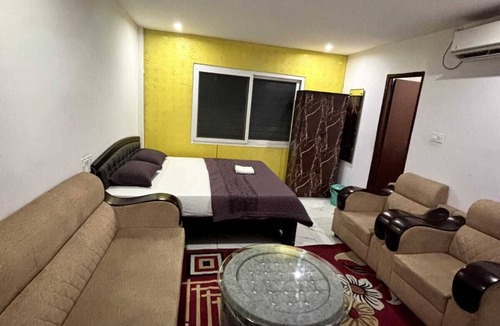 Bidadi Hotel | SLV ROYAL RESIDENCY HOTEL