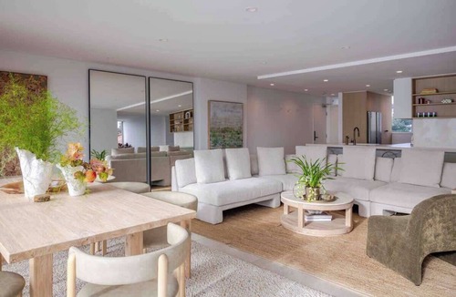 Vaucluse Apartment | Solaris - Oceanfront location with clifftop views