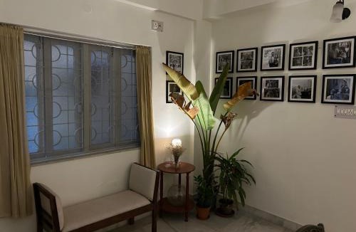 Kolkata Apartment | South Kolkata Metro Stay 2BHK Near Hospitals Luxury Stay