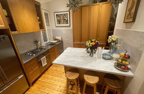 South Melbourne House | South Melbourne Terrace on Emerald Hill | Luxe Stay, Parking, Walk to CBD & More