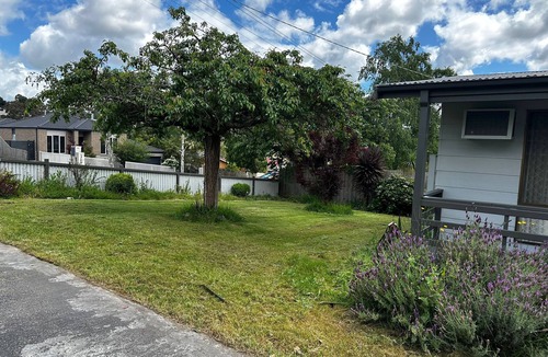 Drouin House | Spacious 4-bedroom house in charming Drouin with AC, WiFi