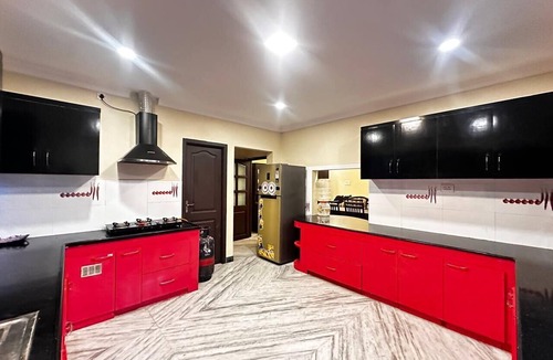 Sadras House | Spacious 5-bedroom bungalow in gorgeous Chennai with AC