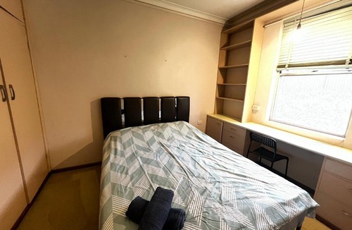 Epping House | Spacious Epping Home - Excellent Transport Location