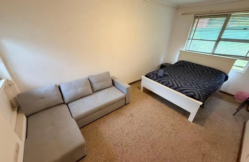 Epping House | Spacious Epping Home - Excellent Transport Location