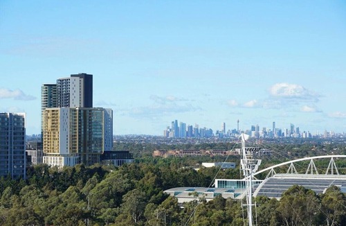 Lidcombe Apartment | Spacious Pool Retreat with Gym Pool BBQ Rooftop