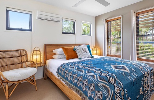 Mudjimba House | Spacious & Sunny 3-Bed Beachside Home