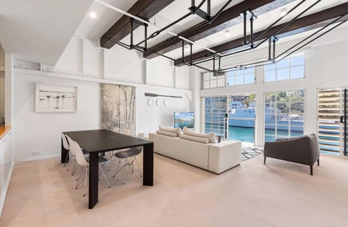 Woolloomooloo Apartment | Spacious Waterfront Luxury at Woolloomooloo Wharf
