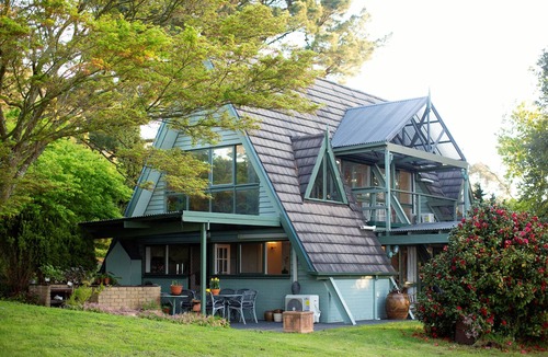 Lilydale House | Spend a weekend or even a week in the Yarra Valley. Wine, food, gardens + more.