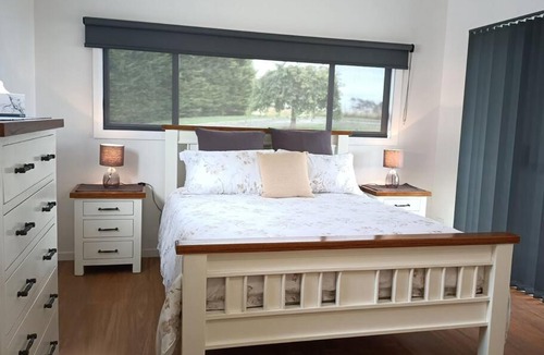 Lower Barrington Apartment | Spiritwood, BnB for 2 in a quiet rural setting