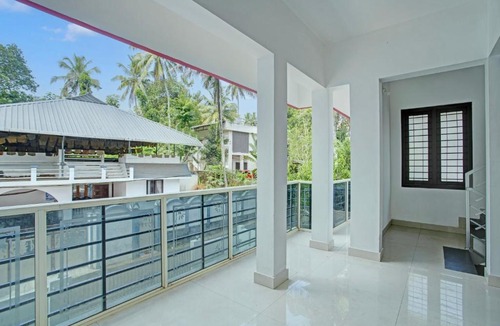 Kovalam Hotel | SPOT ON Lavender Rooms & Homestay