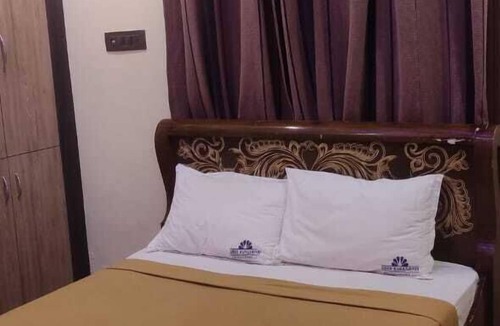Rameshwaram Hotel | Sree Kumaran Residence by Royal stay