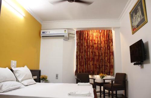 Gopalapuram Hotel | Sri Aarvee Hotels