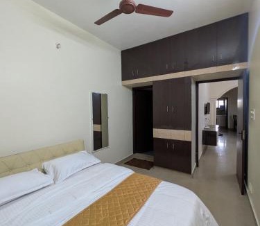 Tiruvannamalai House | Sri Abirami Homestays