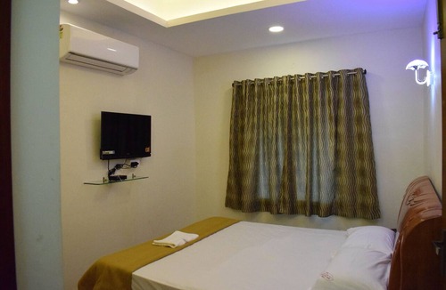Kalapet Hotel | Sri Ganesh Mahal