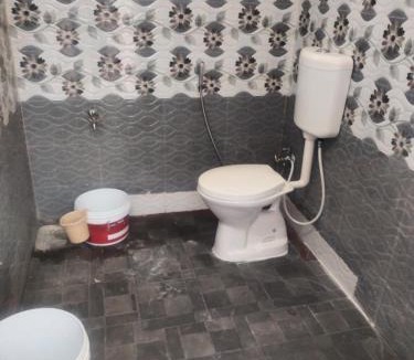 Tiruvannamalai Bed & Breakfast | Sri Krishna's AC