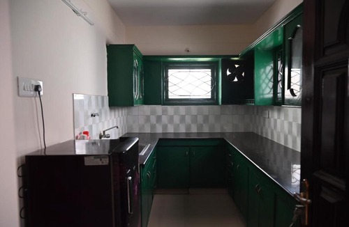 Perambur Purasavakam Bed & Breakfast | Sri Laali