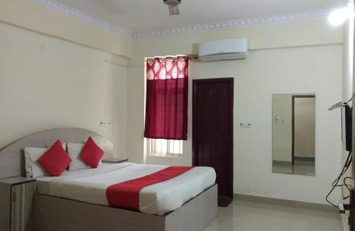 Sakleshpur Hotel | Srinivasa Residency