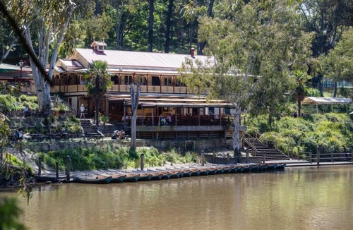 Fairfield House | StayCentral - Fairfield 4Br Home - Perry St, Fairfield - 4 Bedrooms, 6 Beds, 1 Bathrooms, 1 secure undercover parking spot and free street parking.