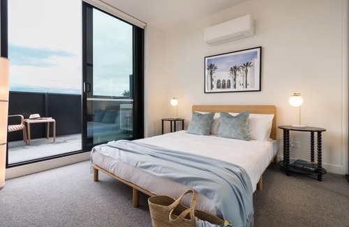 Alphington Apartment | StayCentral - PaperTrail - Papertrail, Alphington - 2 Bedrooms, 2 Beds, 2 Bathroom, 1 Car Park