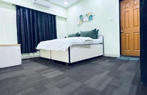 Chembur East Apartment | StayLuxe Rooms & Apartments Near BKC, Chembur