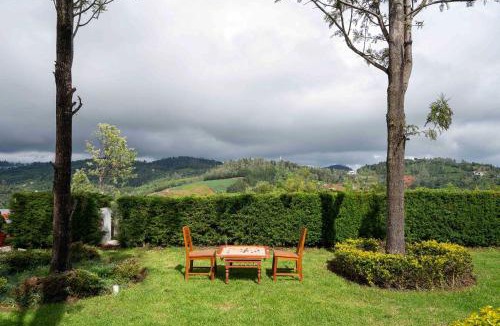 Ooty Villa | StayVista at Casa Pinnacle - Pet Friendly Home with Lawn