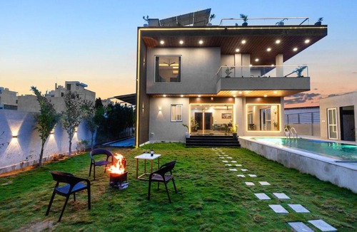 Jaipur Villa | StayVista at Elaris With Bonfire, Pool, Lawn