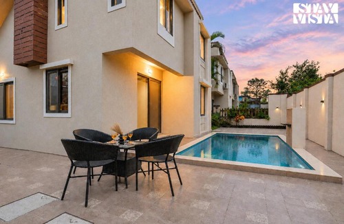 Lonavala Villa | StayVista at Sarus with Pool, Mountain View