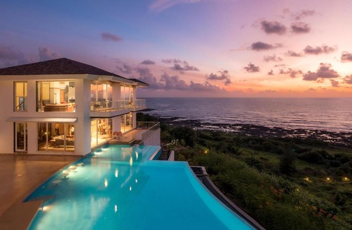 Murud Villa | StayVista's Casa Bella - Kashid - 6BHK Beach-View Villa with Infinity Pool