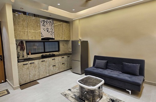 Allahabad Apartment | Studio HS Modern 2BR Dual AC 65" TV Full Amenities