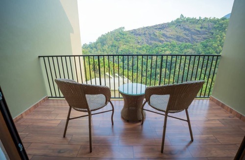 Manjoora Resort | Studio resort in peaceful Wayanad with AC comfort